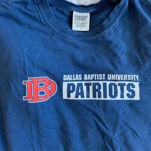 COMFORT COLORS UNIVERSITY TEE